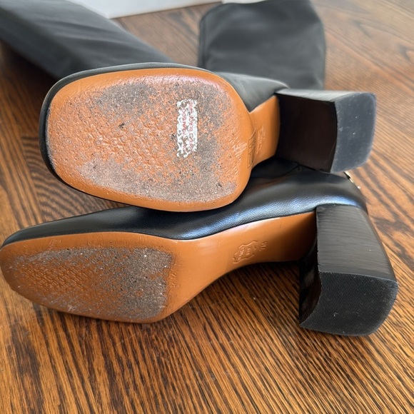 Tory Burch Black Sidney Leather 70mm Knee Boot. Stacked heel. Metal heel logo. 7 - Picture 7 of 11